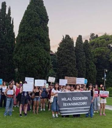 bogazici-universitesi-guney-kampusunde-trajik-olay-sonrasi-protesto-ve-tartismalar-wYeLTCu8.jpg