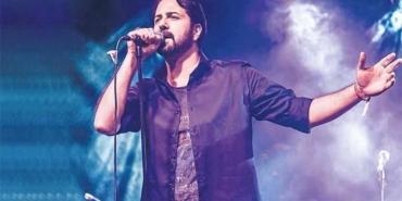 emrah-karaca-avlu-urlada-anadolu-rocka-enerji-katacak-sf3NaHjO.jpg