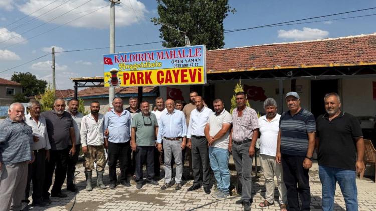 Eskişehir’de Köylerden Gelen Baskıya Direnen Veliler ve Muhtarlar