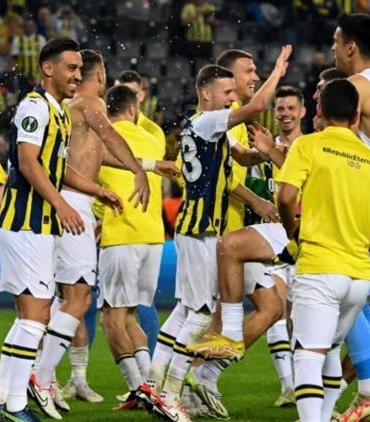 fenerbahce-ile-benfica-atl-tico-sampiyonlar-ligi-on-eleme-rovansinda-heyecan-XrMfxhdr.jpg