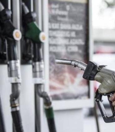 istanbul-ve-diger-sehirlerde-akaryakit-fiyatlari-stabil-seyirde-AG8Wt1kJ.jpg