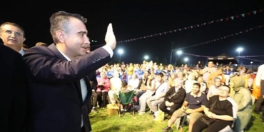 uluslararasi-karaman-turk-dunyasi-soleni-atesiyle-basladi-sehrin-gonulleri-bulustu-pBtw38Rq.jpg