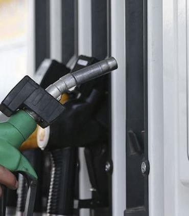 bu-hafta-motorin-indiriminin-etkisi-suruyor-benzin-ve-motorin-icin-indirim-beklentisi-1nfUQzFw.jpg