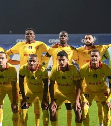 goztepe-kasimpasa-deplasmaninda-ataturk-anisina-ozel-formalar-ile-2-0-galip-Wd9l7xOb.jpg