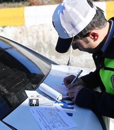 kis-lastigi-zorunlulugu-sehirlerarasi-yolda-siki-denetimlerle-uygulaniyor-LgRC8L4u.jpg