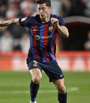 lewandowskinin-barcelona-karari-neler-goturuyor-emekliligi-gundemde-W5729SXI.jpg