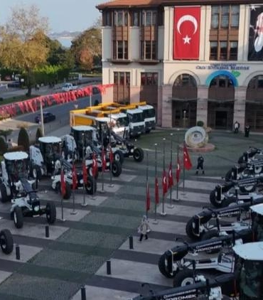 orduda-15-yeni-aracla-filoyu-guclendirme-toplam-315e-ulasan-kamu-arazisi-ve-is-makinesi-jSPVSeVT.jpg