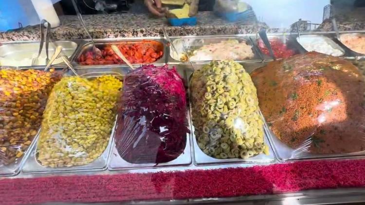 Ortaköy’de zehirlenme: 3 ve 6 yaşındaki iki çocuk hayatını kaybetti; iş yeri süresiz mühürlendi