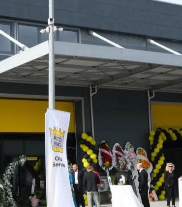 sakaryaya-auto-king-oto-servis-yeni-bayinin-acilisi-ve-bolgeye-katma-deger-vurgusu-ljLMUWmK.jpg