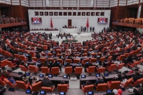 chp-teklifi-ile-trtden-canli-yayimla-ilgili-meclis-calismasi-basliyor-jMd1pA8X.jpg