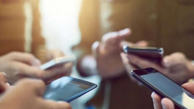 Sanchar Saathi: Hindistan’da Zorunlu Güvenlik Uygulamasının Ayrıntıları ve Tartışmalar