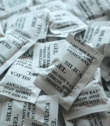 silika-jel-paketleri-ilac-kutularinda-kalmali-nem-korumasi-ve-etkiyi-surdurme-rolu-uzerinde-dikkat-F2LaePzV.jpg