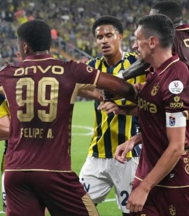 trabzonspor-fenerbahcenin-milli-yildizi-icin-satin-alma-opsiyonlu-kiralama-planini-zorluyor-U9JXbzCp.jpg