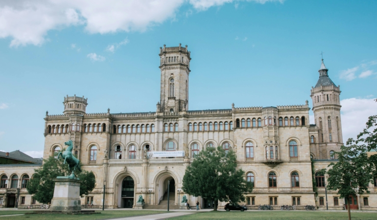 Türk Öğrenciler Almanya’da Ücretsiz Eğitim Fırsatlarını Değerlendiriyor