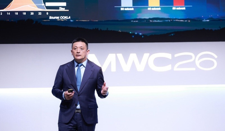 Huawei’den Operatörlere Yeşil Enerji Devrimi: Yapay Zeka ile Karbon Nötr Hedeflere Ulaşım Hızlanıyor!