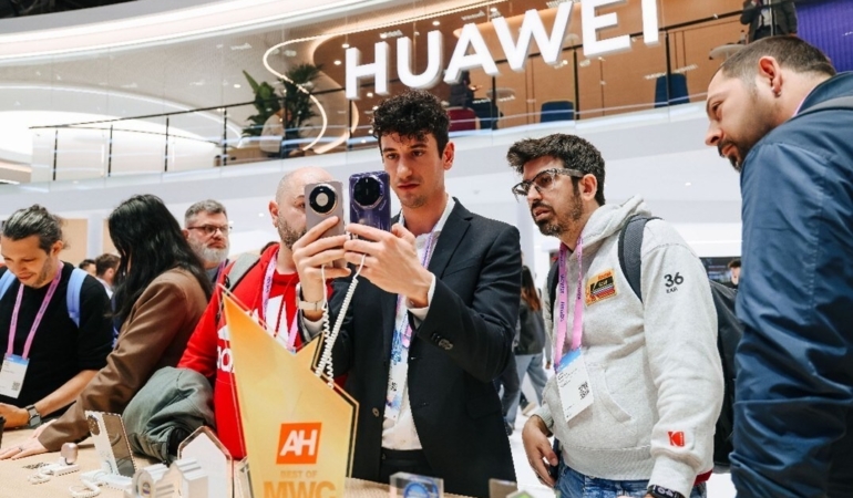 Huawei, MWC 2026’da Yeni Nesil Akıllı Cihazlarını Tanıttı