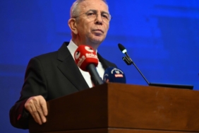 CHP Sözcüsü Müslim Sarı'nın Eleştirilerinin Ardından Mansur Yavaş Partisinden İstifa Etti