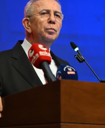 CHP Sözcüsü Müslim Sarı'nın Eleştirilerinin Ardından Mansur Yavaş Partisinden İstifa Etti