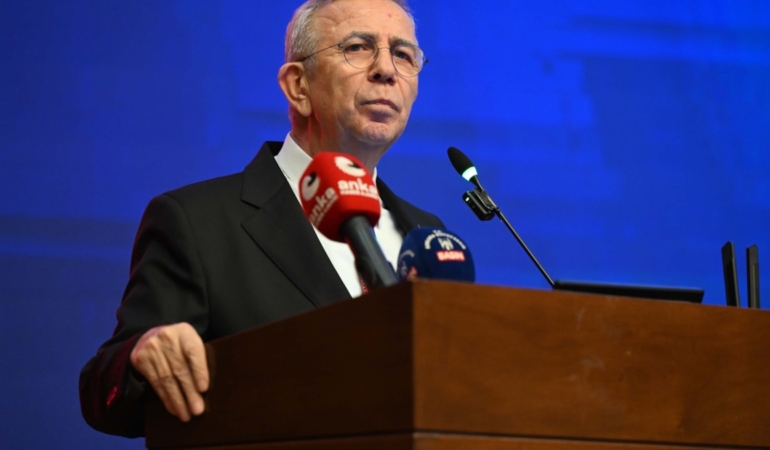 CHP Sözcüsü Müslim Sarı’nın Eleştirilerinin Ardından Mansur Yavaş Partisinden İstifa Etti
