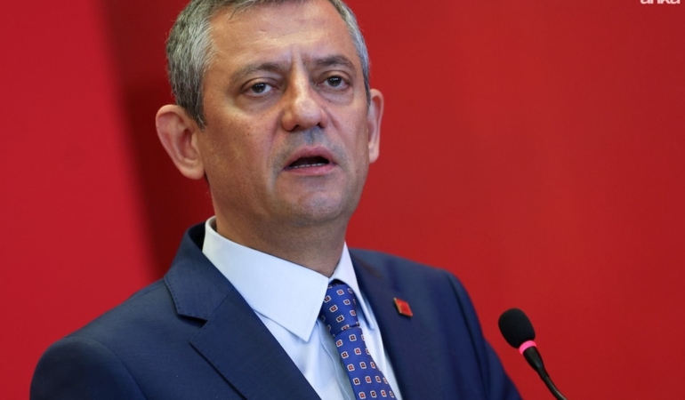 Özgür Özel Milletvekili Çalışma Toplantısında Yerel Seçim ve Bütçe Mesajları Verdi