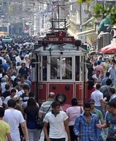 İstanbul'un Tarihi Meydan ve Caddelerinin Bizans'tan Osmanlı'ya Uzanan İsim Geçmişi