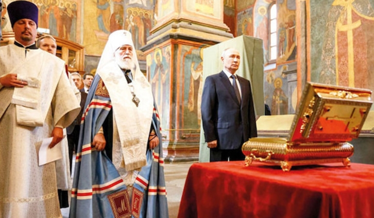 Rusya Ukrayna Cephesindeki Askerlerine 14. Yüzyıl Prensinin Kalıntılarını Gönderdi