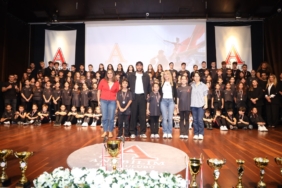 Anabilim Spor Kulübü Yeni Sezon Açılışında Başarılı Genç Sporcuları Ödüllendirdi
