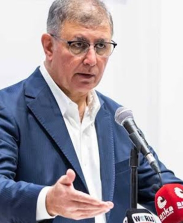 Saygı Öztürk Cemil Tugay ile Yaptığı Parti Değişikliği Görüşmesini Açıkladı