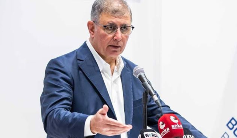 Saygı Öztürk Cemil Tugay ile Yaptığı Parti Değişikliği Görüşmesini Açıkladı