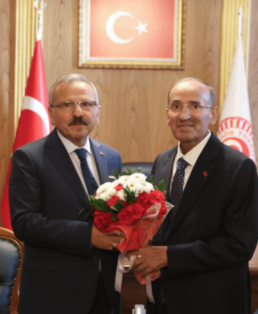 TBMM Başkanvekilliği Görevini Bekir Bozdağ'dan Yusuf Beyazıt Devraldı