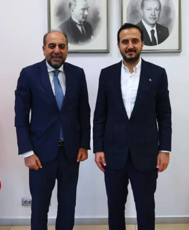 İstanbul 2 Nolu Baro Başkanı Saka'dan AKP'ye Ziyaret